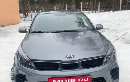 KIA Rio IV, 2021 год, 1 900 000 рублей, 2 фотография