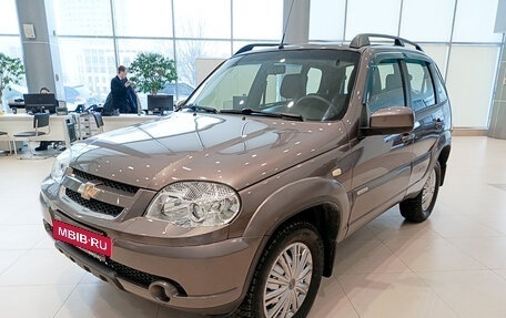 Chevrolet Niva I рестайлинг, 2016 год, 712 000 рублей, 5 фотография