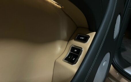 Bentley Bentayga I, 2016 год, 12 174 000 рублей, 16 фотография