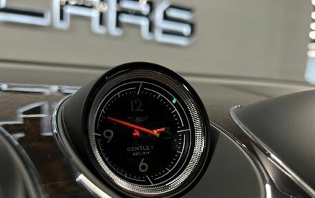 Bentley Bentayga I, 2016 год, 12 174 000 рублей, 24 фотография