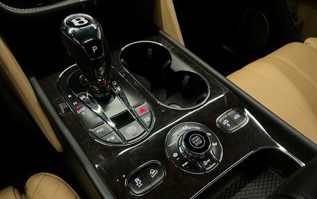 Bentley Bentayga I, 2016 год, 12 174 000 рублей, 22 фотография