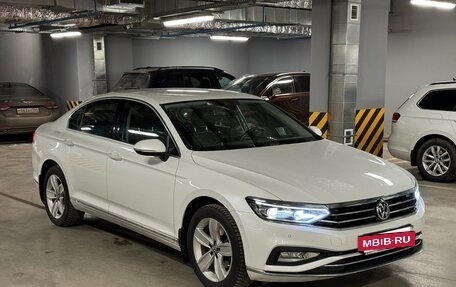 Volkswagen Passat B8 рестайлинг, 2020 год, 3 350 000 рублей, 3 фотография