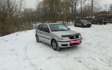 Volkswagen Polo III рестайлинг, 2001 год, 165 000 рублей, 3 фотография