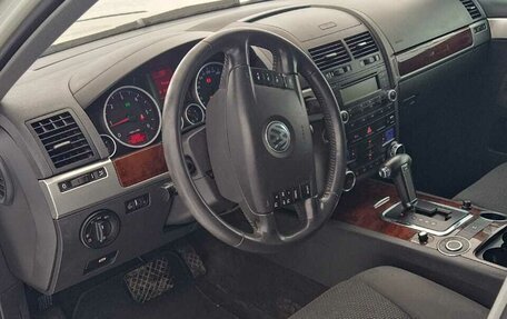 Volkswagen Touareg III, 2010 год, 1 295 000 рублей, 16 фотография