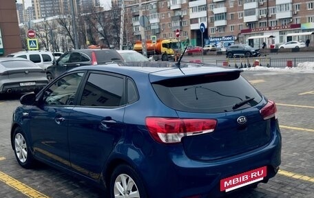 KIA Rio III рестайлинг, 2016 год, 799 999 рублей, 2 фотография