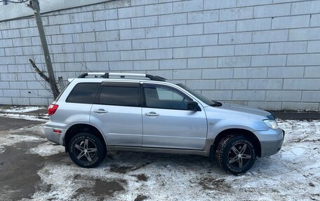 Mitsubishi Outlander III рестайлинг 3, 2005 год, 589 000 рублей, 5 фотография