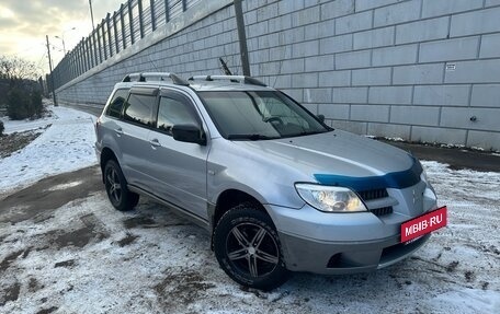 Mitsubishi Outlander III рестайлинг 3, 2005 год, 589 000 рублей, 3 фотография