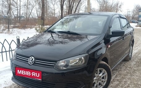 Volkswagen Polo VI (EU Market), 2014 год, 750 000 рублей, 1 фотография