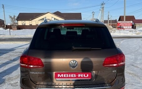 Volkswagen Touareg III, 2011 год, 1 900 000 рублей, 5 фотография