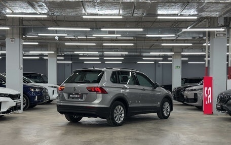 Volkswagen Tiguan II, 2020 год, 2 800 000 рублей, 10 фотография