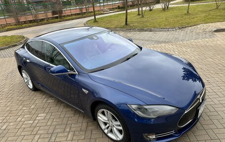 Tesla Model S I, 2015 год, 2 490 000 рублей, 2 фотография