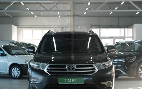 Toyota Highlander III, 2012 год, 2 439 000 рублей, 2 фотография