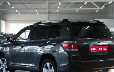 Toyota Highlander III, 2012 год, 2 439 000 рублей, 4 фотография