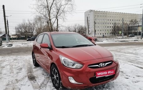 Hyundai Solaris II рестайлинг, 2011 год, 760 000 рублей, 1 фотография