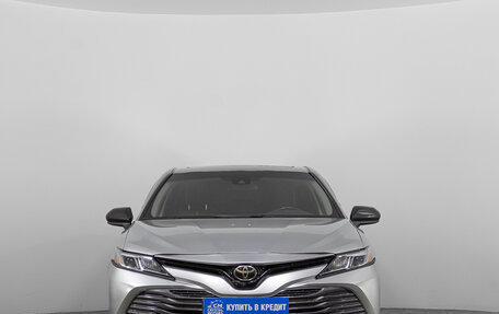 Toyota Camry, 2019 год, 2 319 000 рублей, 2 фотография