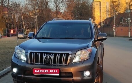 Toyota Land Cruiser Prado 150 рестайлинг 2, 2010 год, 3 000 000 рублей, 4 фотография