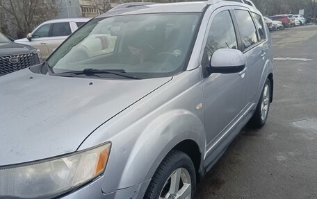 Mitsubishi Outlander III рестайлинг 3, 2008 год, 1 300 000 рублей, 8 фотография