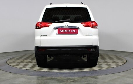 Mitsubishi Pajero Sport II рестайлинг, 2013 год, 1 597 000 рублей, 6 фотография