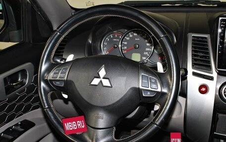 Mitsubishi Pajero Sport II рестайлинг, 2013 год, 1 597 000 рублей, 12 фотография