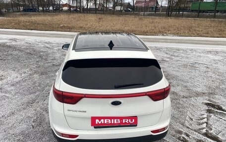 KIA Sportage IV рестайлинг, 2018 год, 2 480 000 рублей, 2 фотография