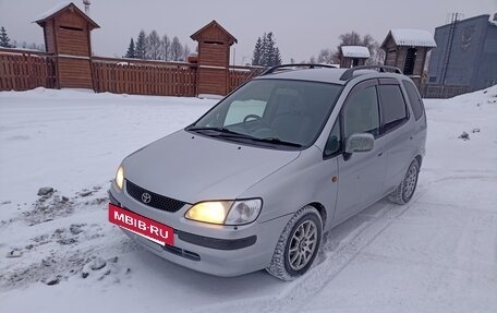 Toyota Corolla Spacio II, 1997 год, 380 000 рублей, 14 фотография