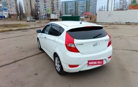 Hyundai Solaris II рестайлинг, 2012 год, 751 000 рублей, 10 фотография