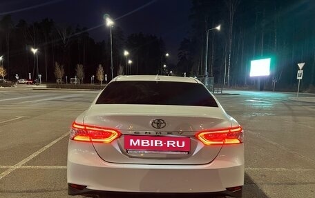 Toyota Camry, 2021 год, 3 075 000 рублей, 19 фотография