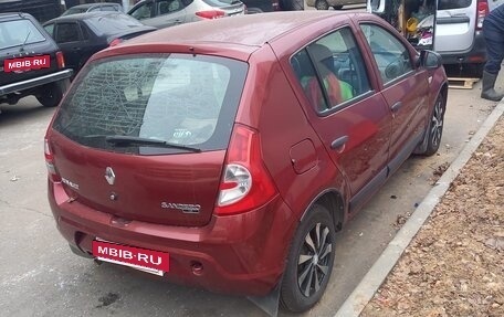 Renault Sandero I, 2013 год, 650 000 рублей, 4 фотография