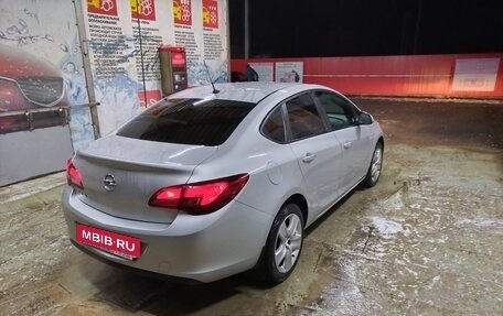 Opel Astra J, 2012 год, 790 000 рублей, 3 фотография