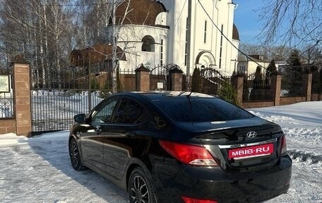 Hyundai Solaris II рестайлинг, 2015 год, 880 000 рублей, 3 фотография