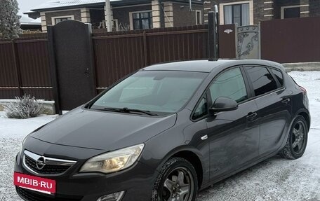 Opel Astra J, 2012 год, 970 000 рублей, 5 фотография