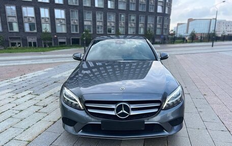 Mercedes-Benz C-Класс, 2019 год, 3 300 000 рублей, 6 фотография