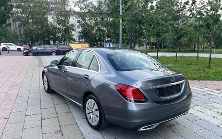 Mercedes-Benz C-Класс, 2019 год, 3 300 000 рублей, 4 фотография