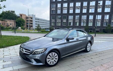 Mercedes-Benz C-Класс, 2019 год, 3 300 000 рублей, 23 фотография