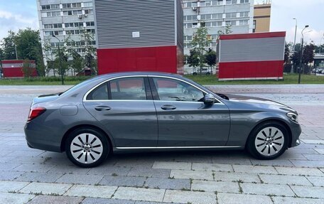 Mercedes-Benz C-Класс, 2019 год, 3 300 000 рублей, 24 фотография