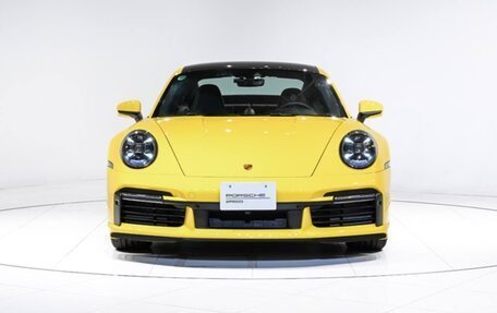 Porsche 911, 2022 год, 26 000 000 рублей, 2 фотография