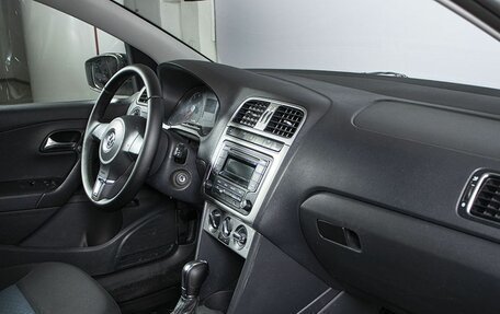 Volkswagen Polo VI (EU Market), 2013 год, 648 422 рублей, 5 фотография