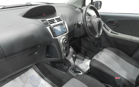 Toyota Vitz, 2005 год, 579 000 рублей, 8 фотография