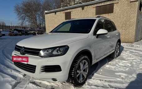 Volkswagen Touareg III, 2013 год, 2 800 000 рублей, 2 фотография