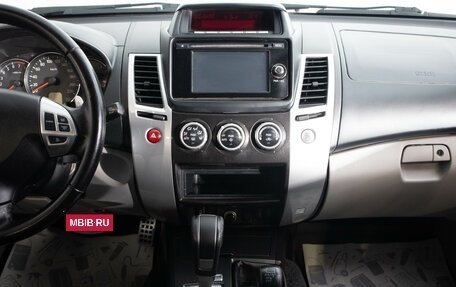 Mitsubishi Pajero Sport II рестайлинг, 2015 год, 2 699 000 рублей, 19 фотография