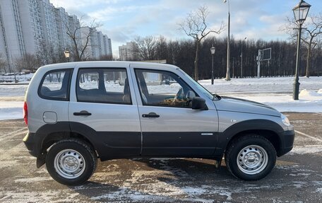 Chevrolet Niva I рестайлинг, 2014 год, 790 000 рублей, 5 фотография