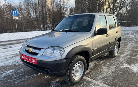 Chevrolet Niva I рестайлинг, 2014 год, 790 000 рублей, 2 фотография