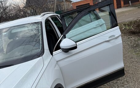 Volkswagen Tiguan II, 2017 год, 2 450 000 рублей, 17 фотография