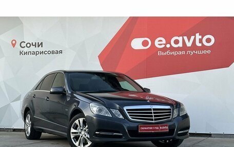 Mercedes-Benz E-Класс, 2011 год, 1 950 000 рублей, 3 фотография