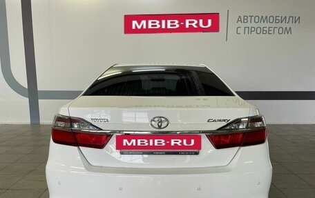 Toyota Camry, 2015 год, 2 200 000 рублей, 5 фотография