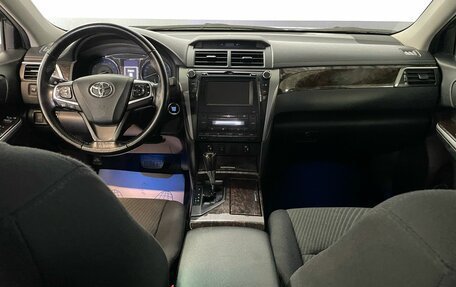 Toyota Camry, 2015 год, 2 200 000 рублей, 14 фотография