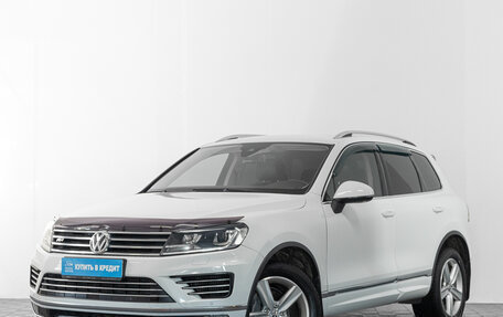 Volkswagen Touareg III, 2015 год, 2 799 000 рублей, 2 фотография