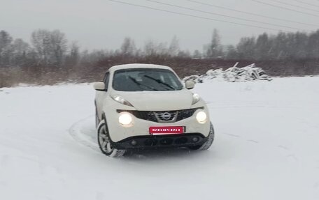 Nissan Juke II, 2012 год, 900 000 рублей, 6 фотография