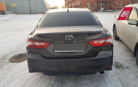 Toyota Camry, 2018 год, 2 800 000 рублей, 2 фотография