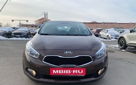 KIA cee'd III, 2013 год, 1 388 000 рублей, 2 фотография